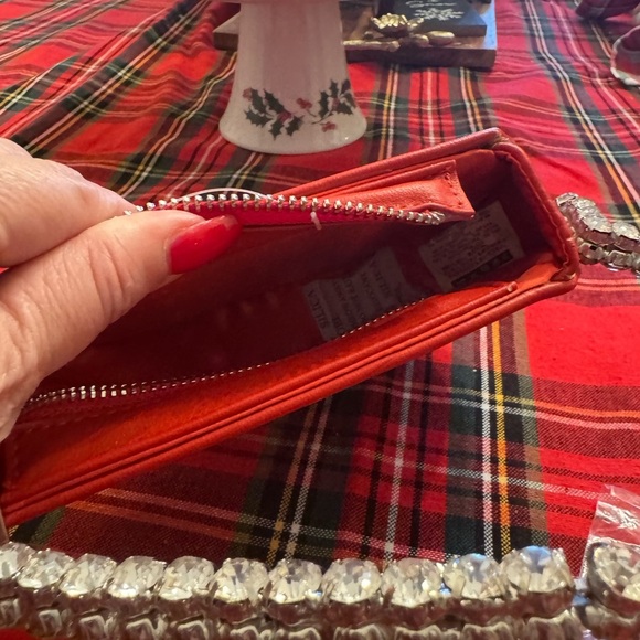 Heart-Shaped Bag with Rhinestone Handle - Picture 7 of 9